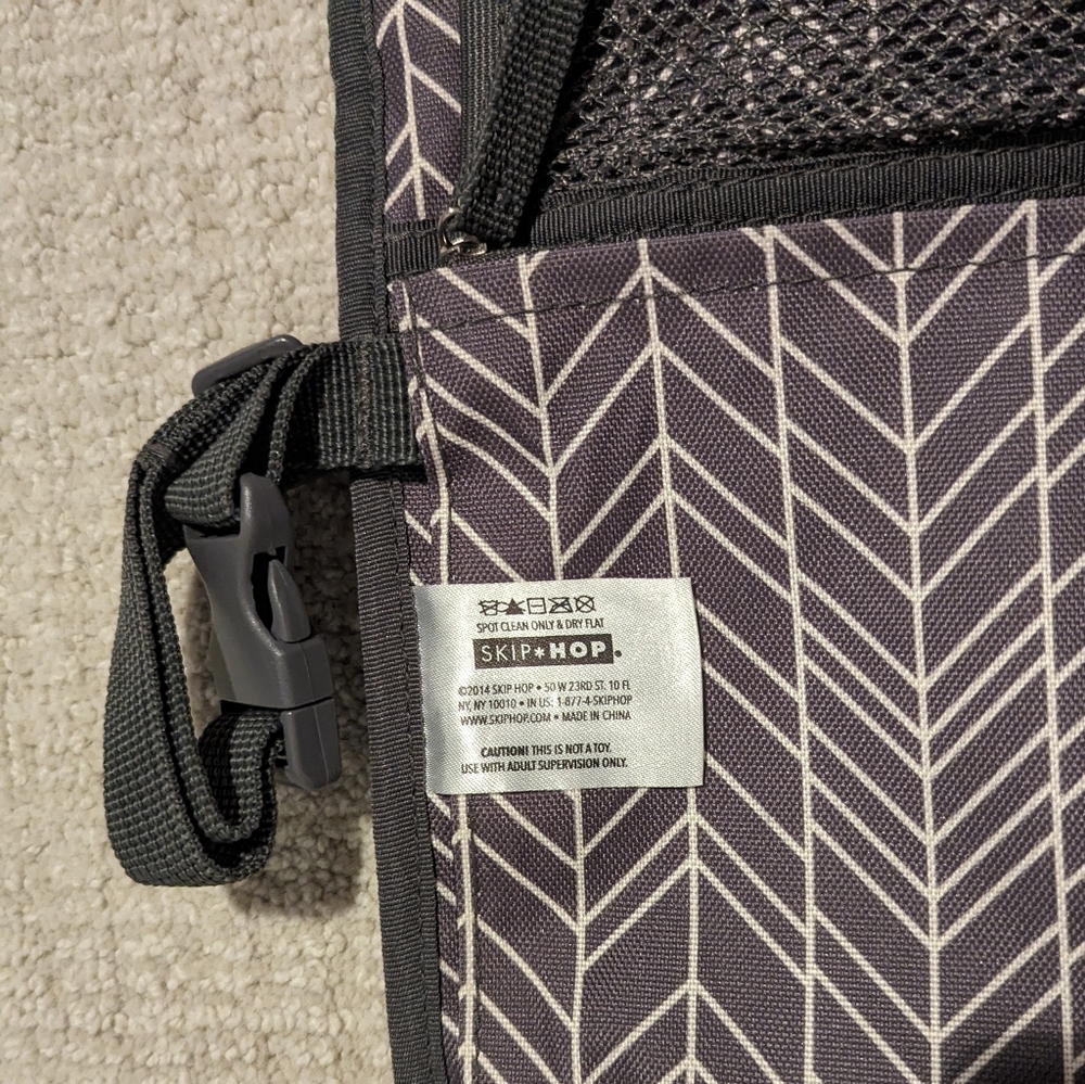 Skip Hop Portable Changing Pad - Picture 4 of 4